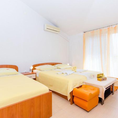 Knezovicapartments Živogošće Exteriör bild