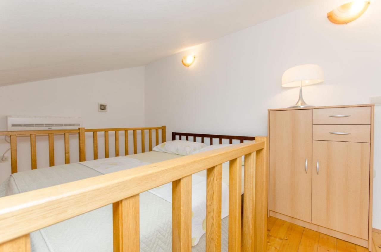 Knezovicapartments Živogošće Exteriör bild
