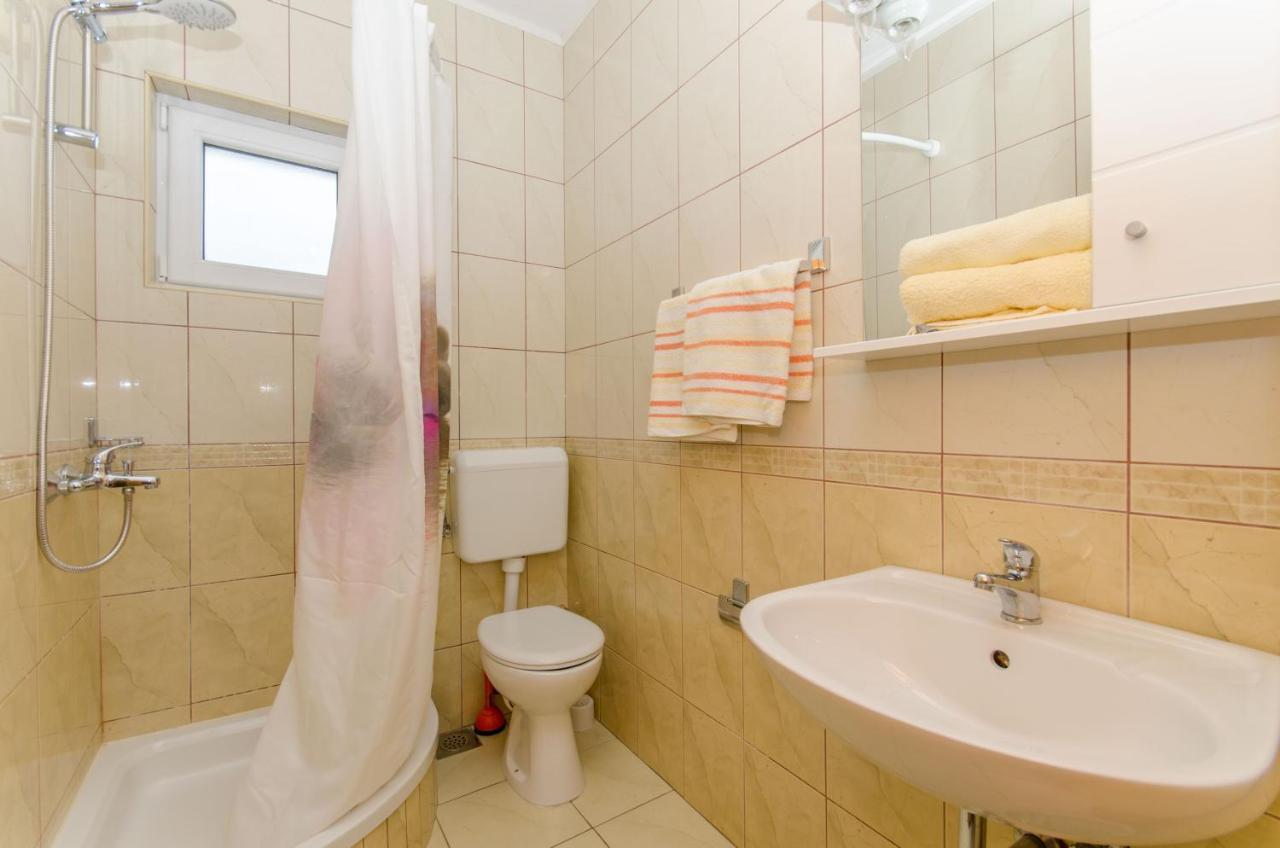 Knezovicapartments Živogošće Exteriör bild