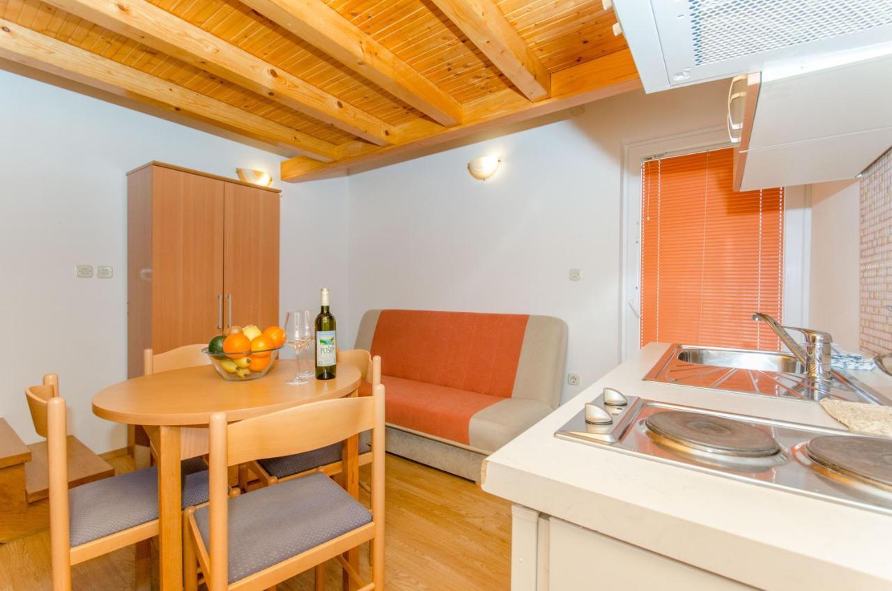 Knezovicapartments Živogošće Exteriör bild