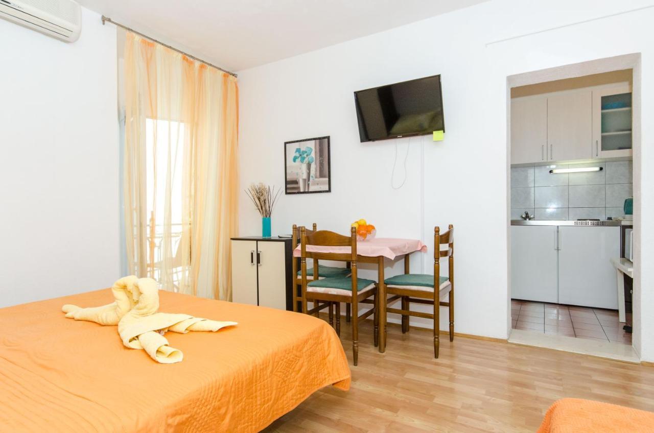 Knezovicapartments Živogošće Exteriör bild