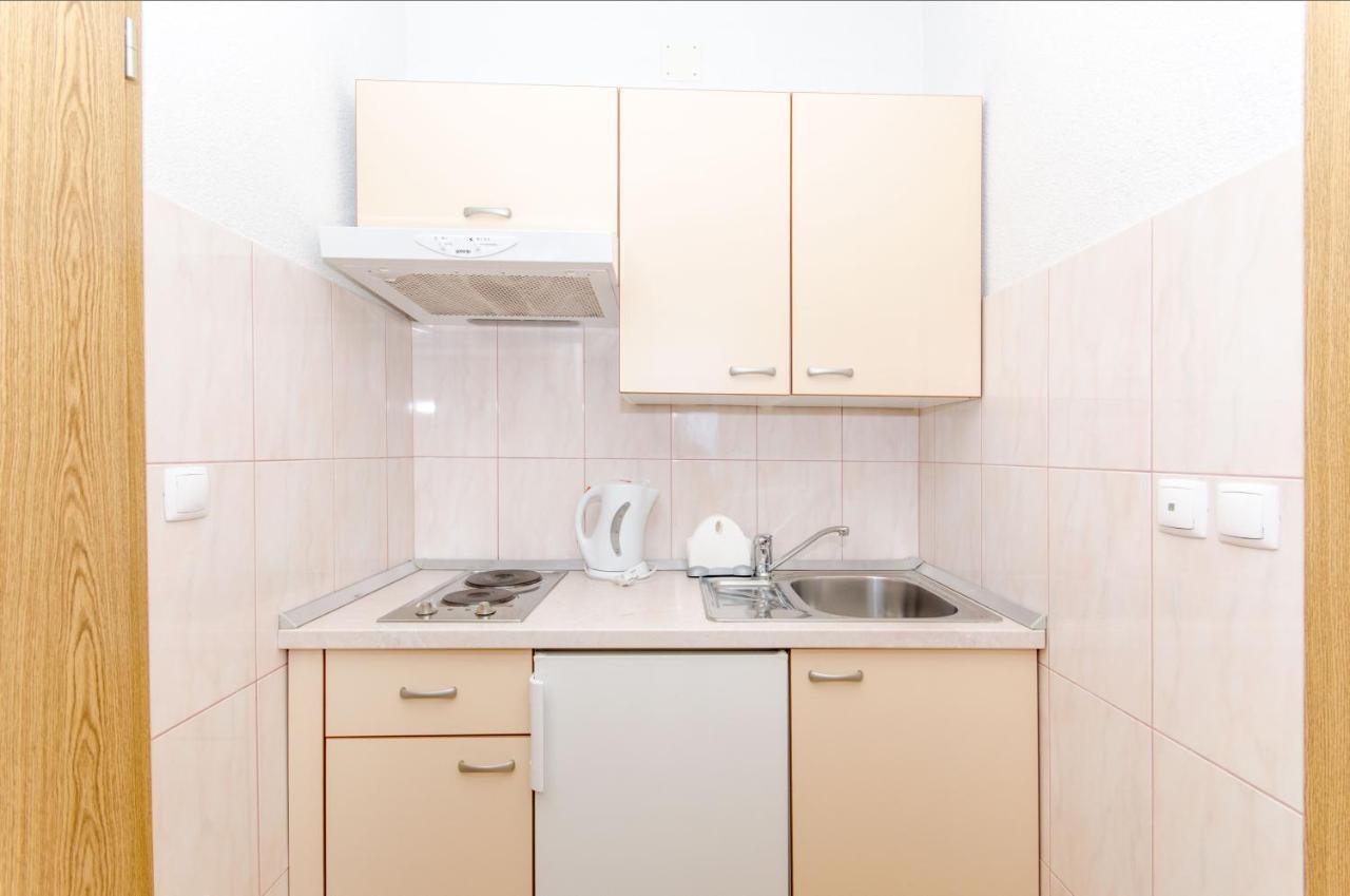 Knezovicapartments Živogošće Exteriör bild
