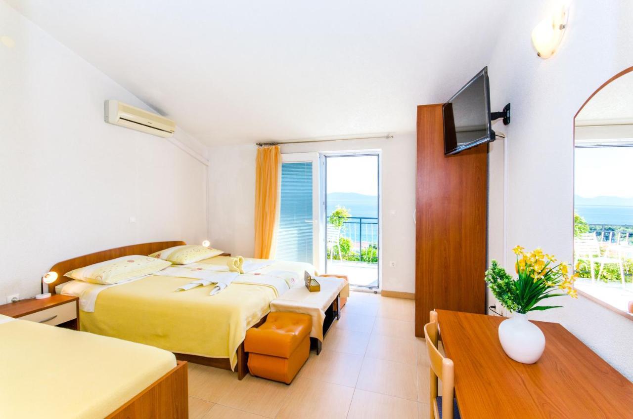 Knezovicapartments Živogošće Exteriör bild