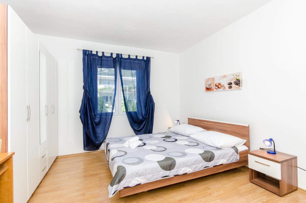 Knezovicapartments Živogošće Exteriör bild