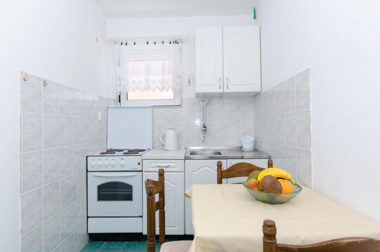 Knezovicapartments Živogošće Exteriör bild